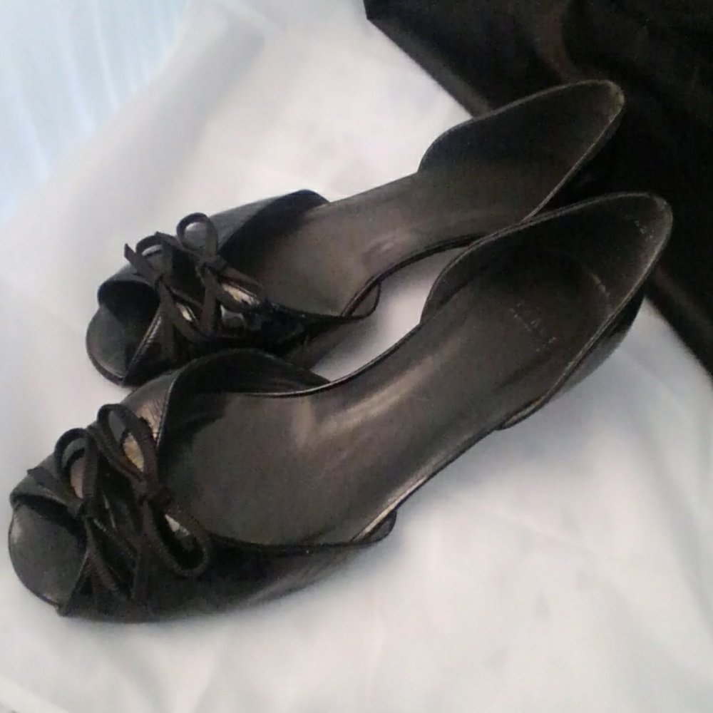 Stuart Weissman P/Leather Kitten Heel Open Toe 6.5
